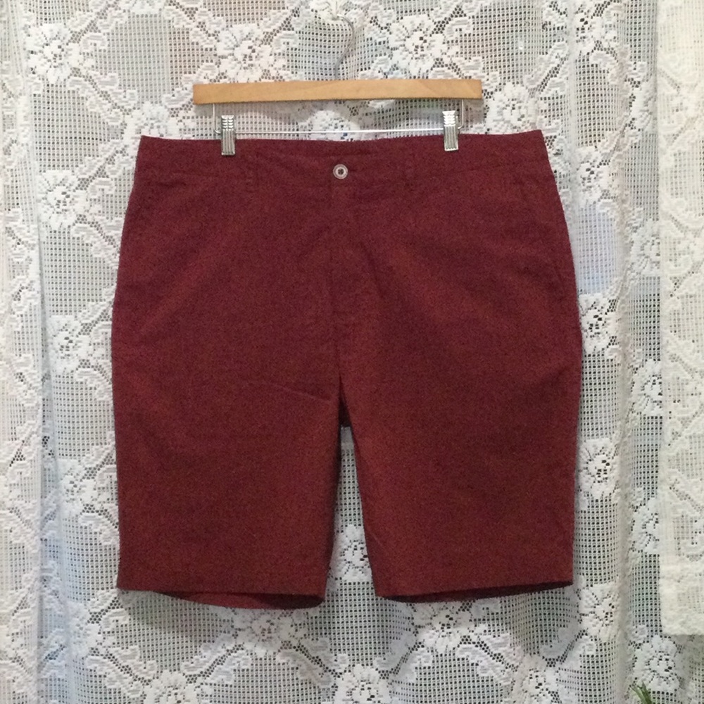 Ashworth Men’s Maroon Red Shorts Size 38